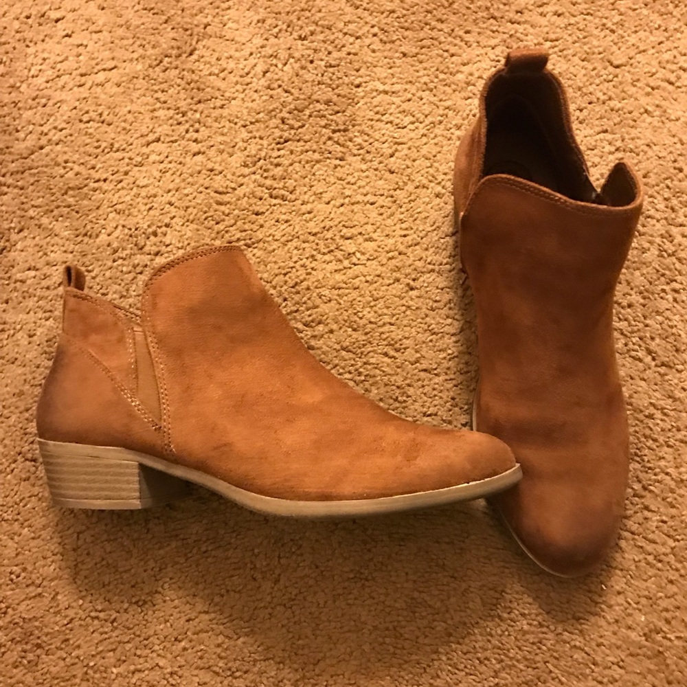 Ankle boots